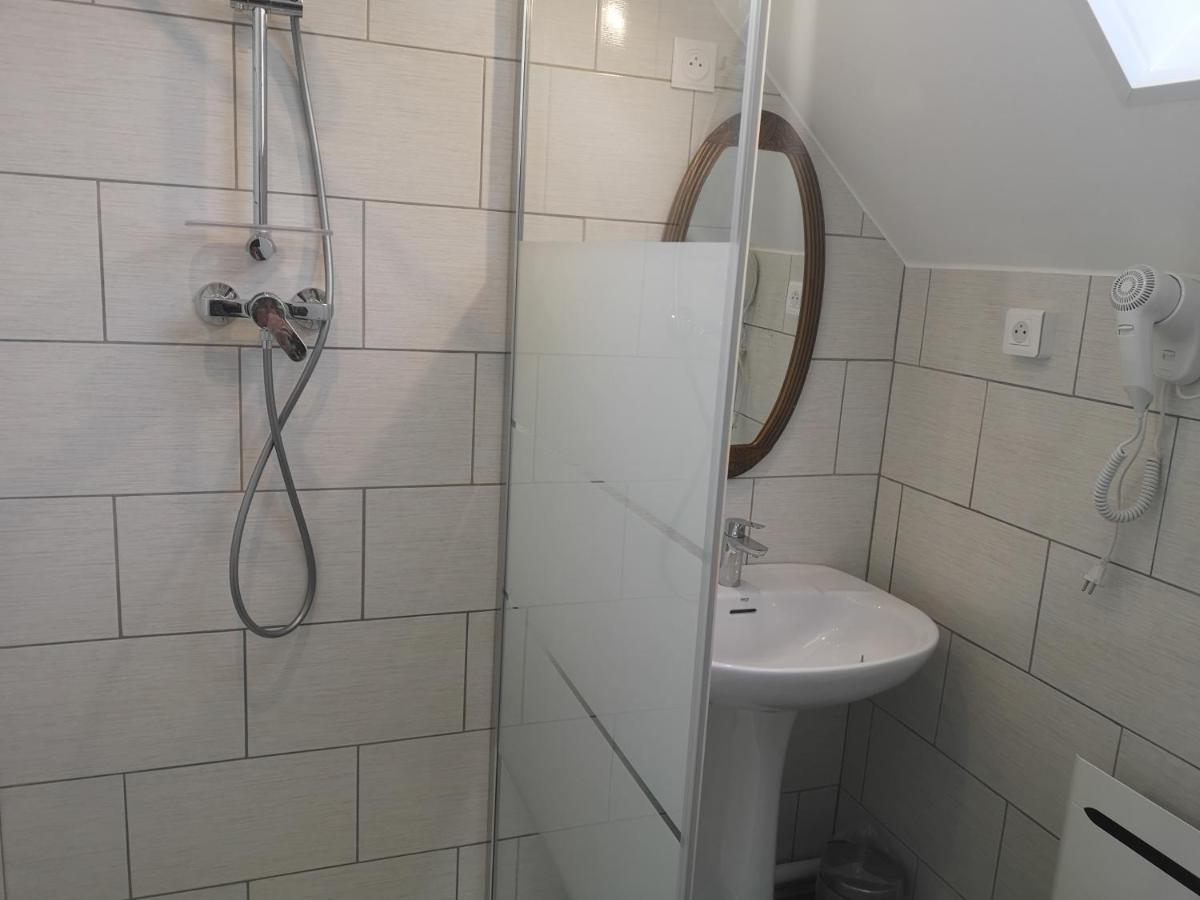 Cottage Au Terminus 3 Climatise هاوتفيليرز المظهر الخارجي الصورة